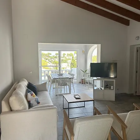 Beautiful House In Moraira With Shared Pool 펜션 테울라다