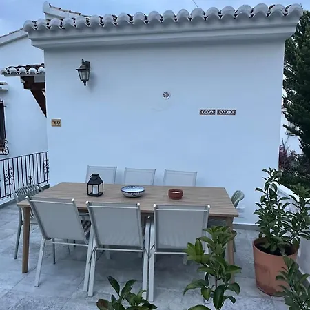 Beautiful House In Moraira With Shared Pool * 테울라다